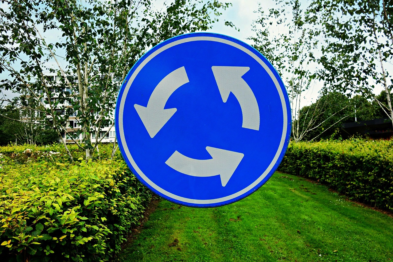 roundabout, traffic sign, arrow, round, direction, symbol, roundabout traffic sign, holland, green arrow, roundabout, roundabout, roundabout, roundabout, roundabout